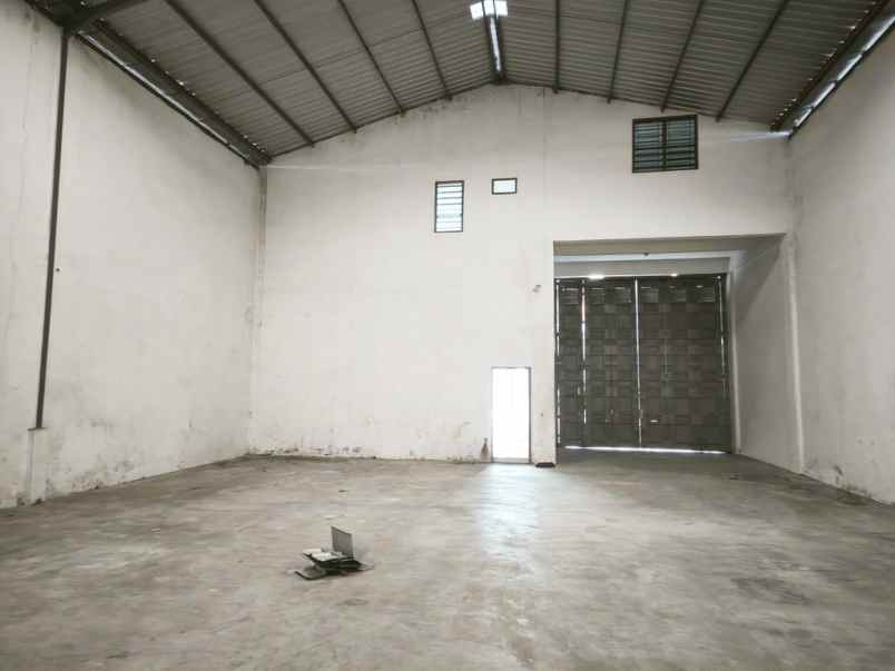 disewakan ruko gudang kantor diski trade center jalan