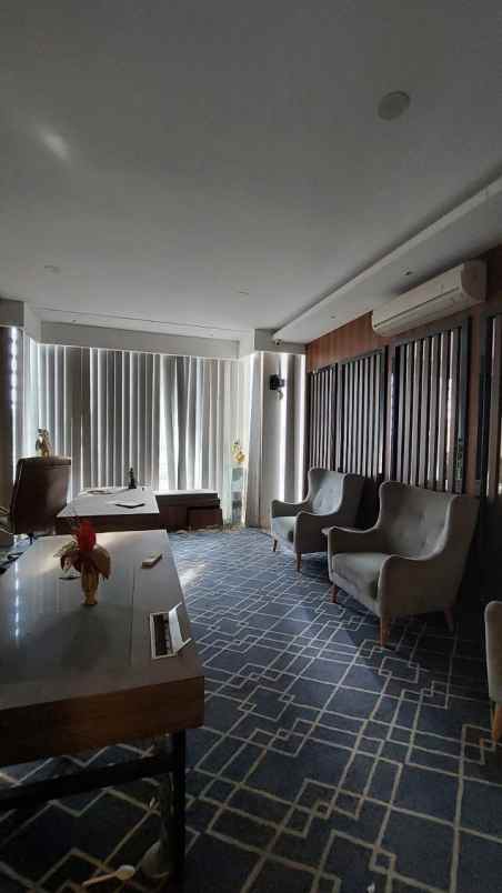 disewakan ruko gudang kantor merr