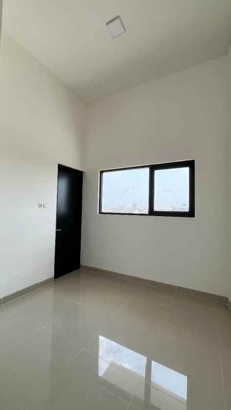 disewakan ruko gudang kantor pucang anom