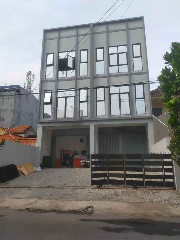 disewakan ruko gudang kantor pucang anom