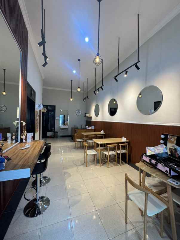 disewakan rumah babatan pantai