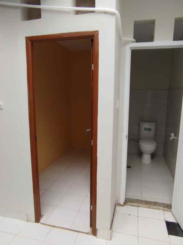 disewakan rumah baliview cirendeu jl