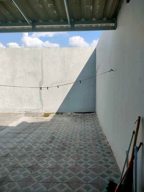 disewakan rumah cluster yarra jakarta