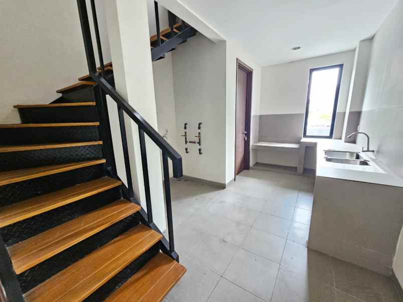 disewakan rumah eldora suvarna sutera