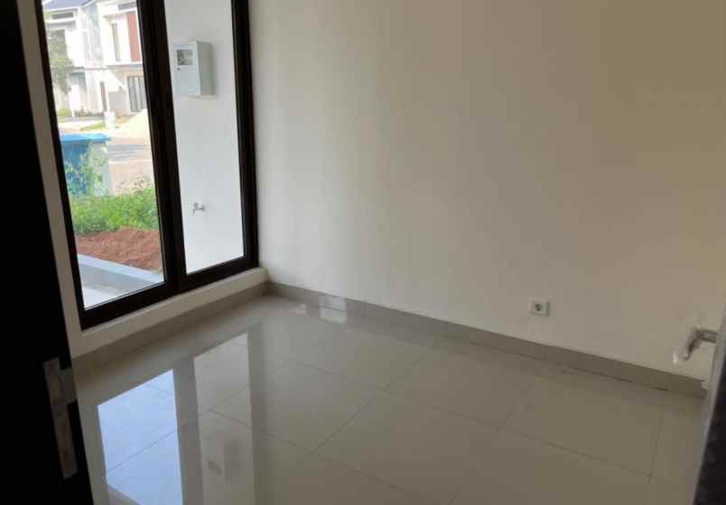 disewakan rumah jakarta garden city