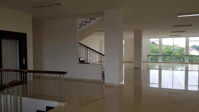 disewakan rumah jemursari