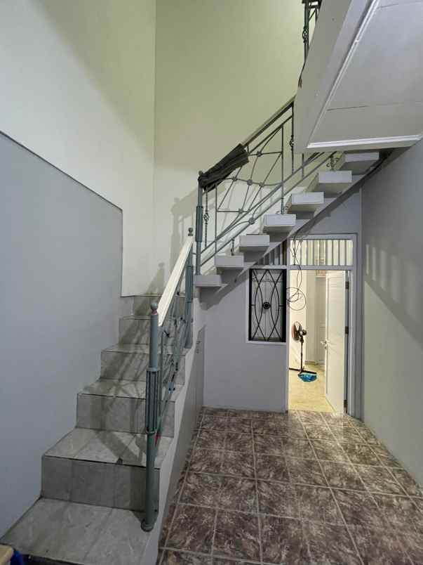 disewakan rumah metland menteng