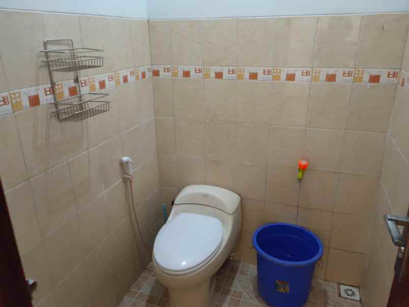 disewakan rumah semi furnish selaras cihanjuang