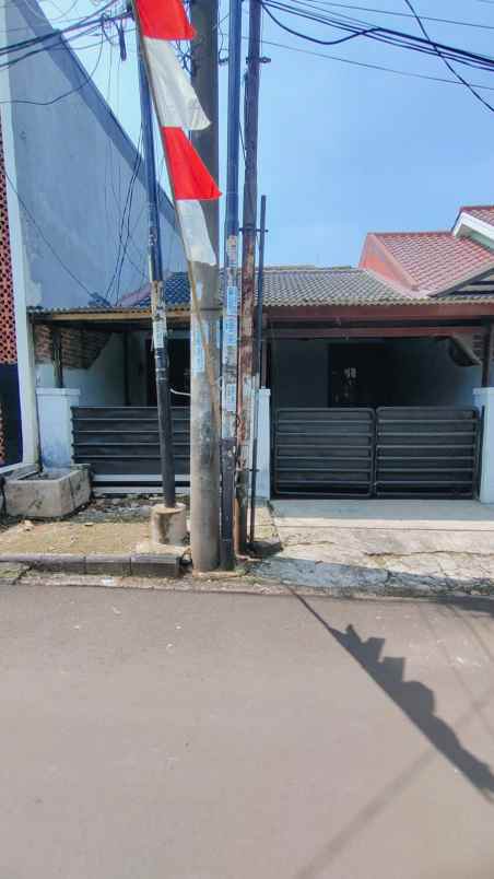 disewakan rumah siap huni di permata pamulang