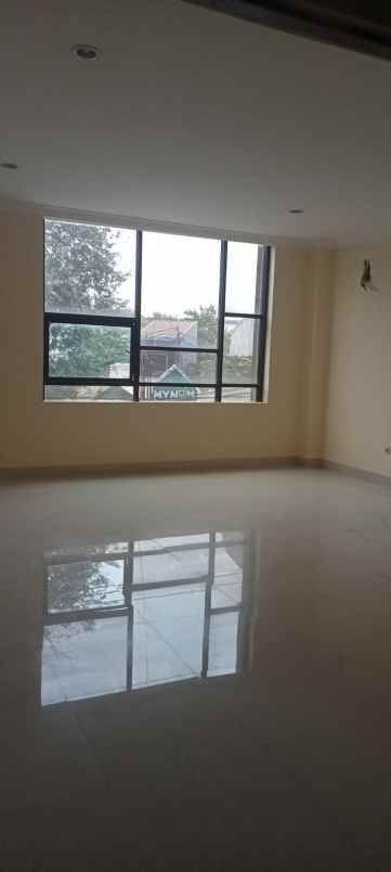 for sale ruko di jln kebayoran lama