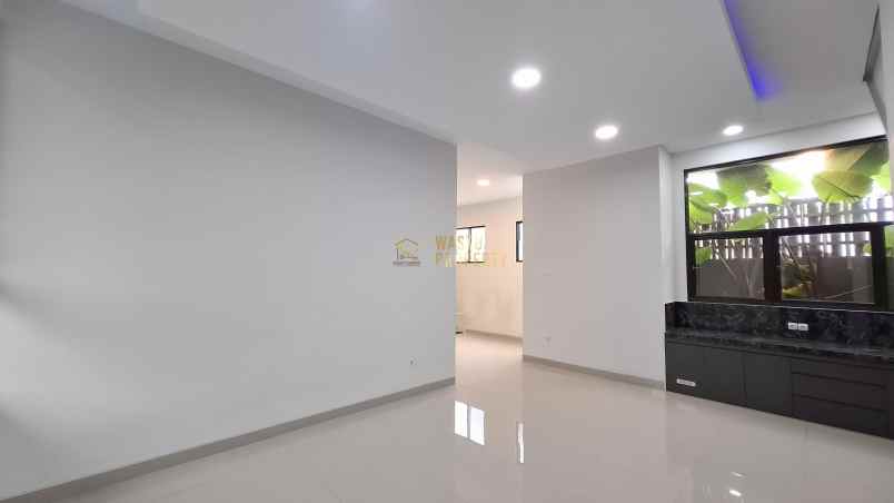 hunian mewah modern 2 lantai di kawasan elit palagan