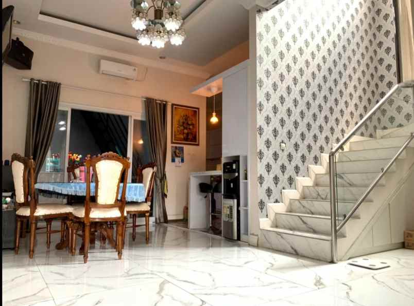 jual cepat rumah cluster di karawaci semi furnished