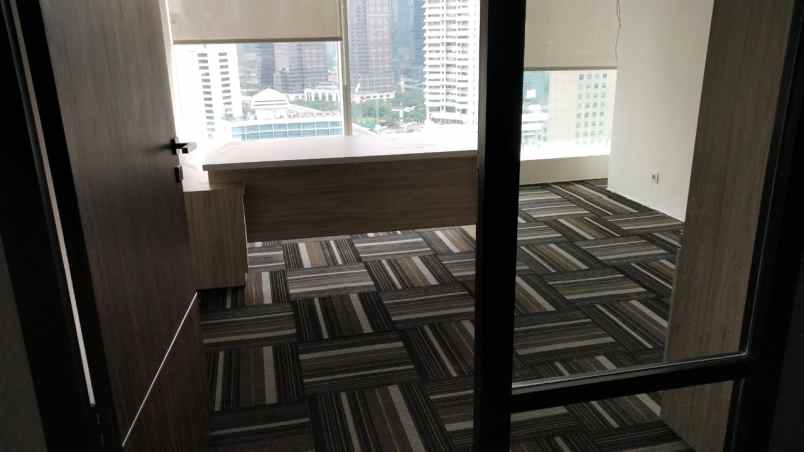jual ruang kantor sahid sudirman semi furnished
