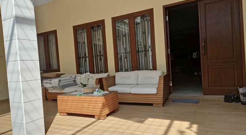 jual rumah mewah siap huni di jalan gununglaya cirebon