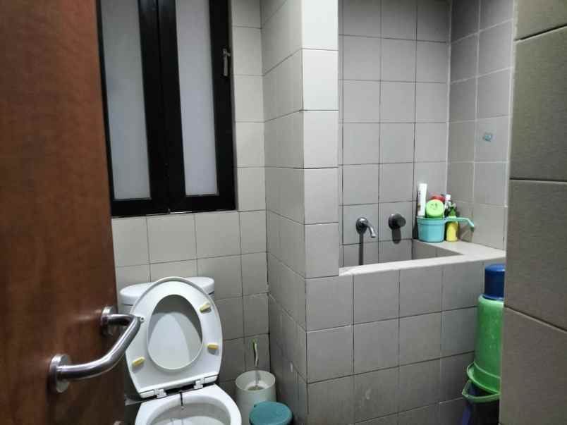 jual rumah tinggal dan kosan di jalan setiabudi