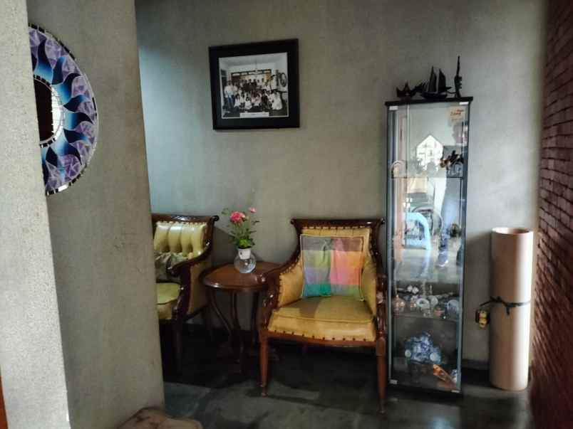 jual rumah tinggal dan kosan di jalan setiabudi