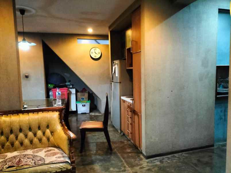 jual rumah tinggal dan kosan di jalan setiabudi