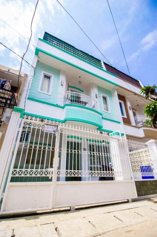 kost jl tanjung duren timur iv