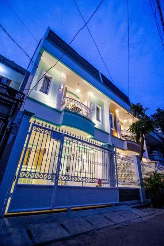 kost jl tanjung duren timur iv