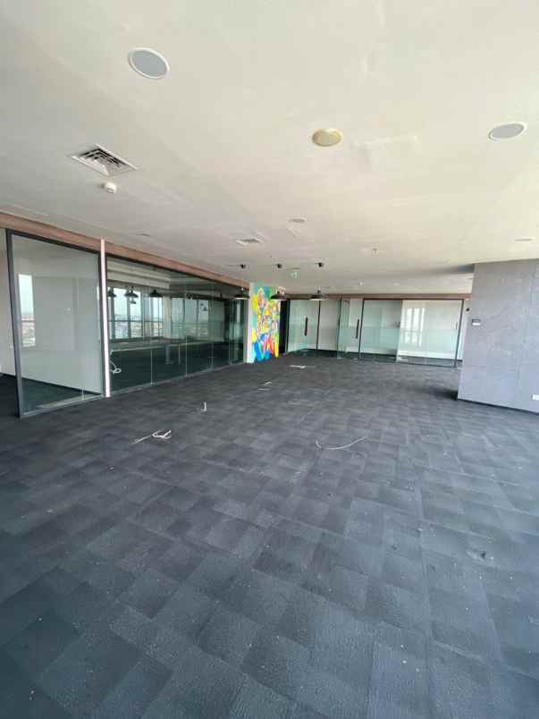 office tower tunjungan plaza 2 unit jadi 1