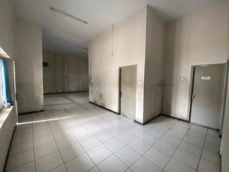 ruko gudang kantor lumajang