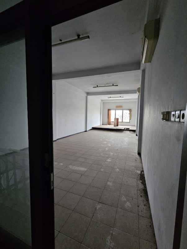 ruko raya jemursari sby selatan nol jalan langka