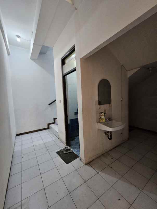 ruko raya jemursari sby selatan nol jalan langka