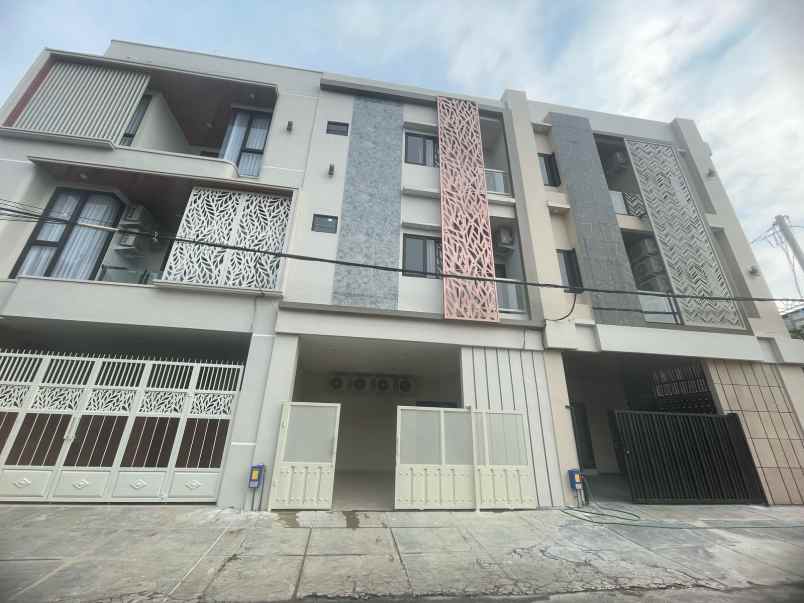 rukost premium dekat berbagai kampus