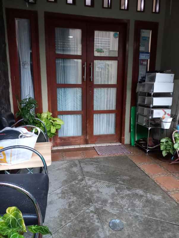 rumah 2 lantai 575 juta di jln narogong bekasi timur