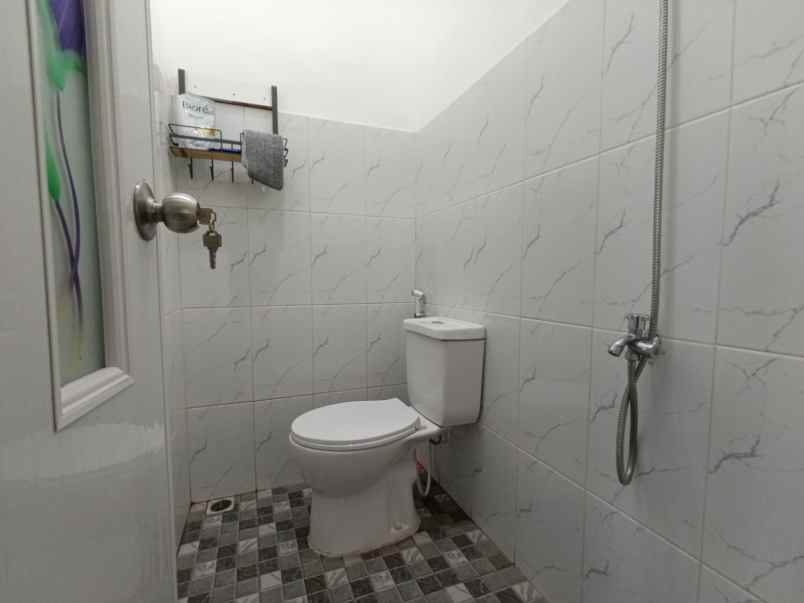 rumah 2 lantai bergaya scandinavian di prambanan