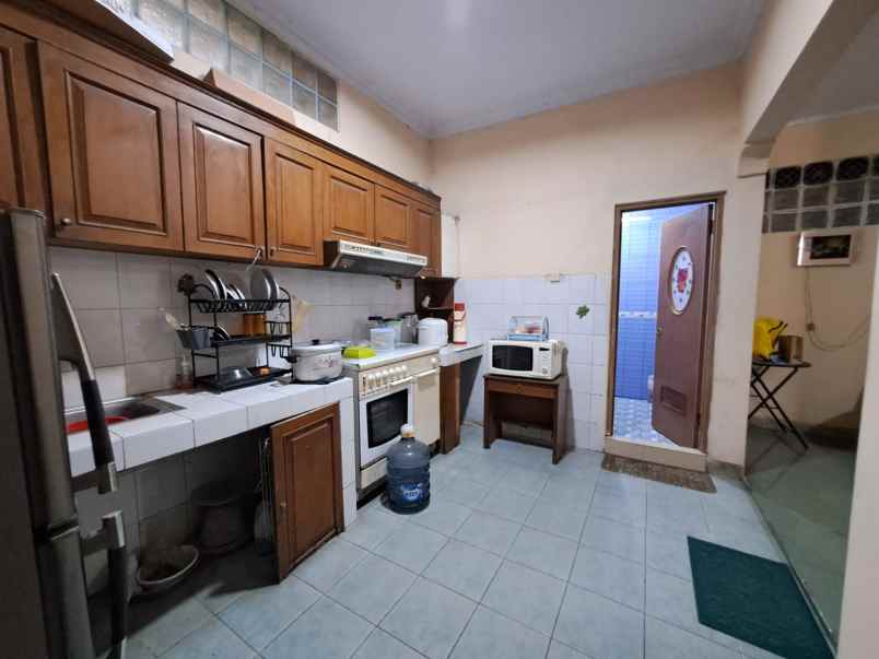 rumah 2lantai murah dekat tol cikunir di jaka setia