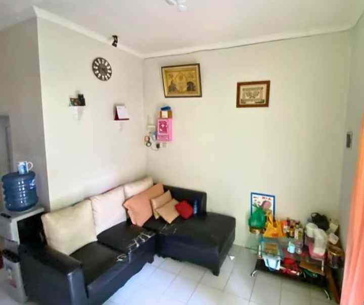 rumah asri 5 menit stasiun cilebut