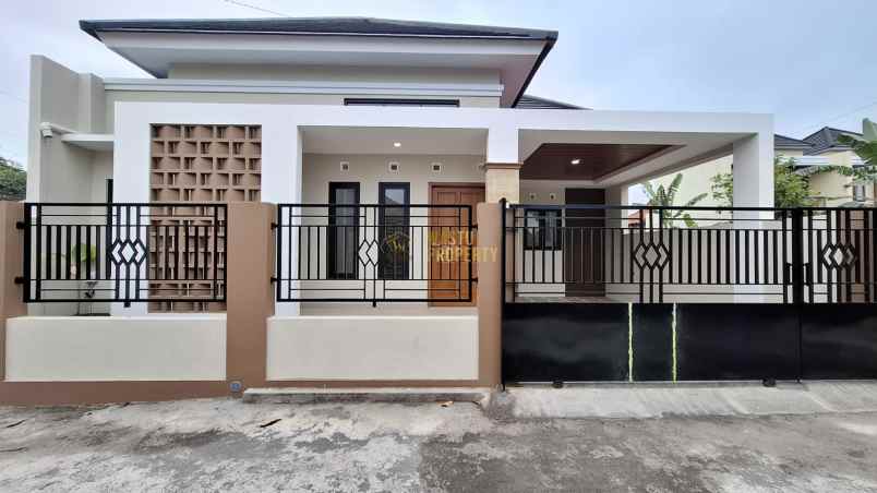 rumah baru siap huni dekat kampus ukrim jogja