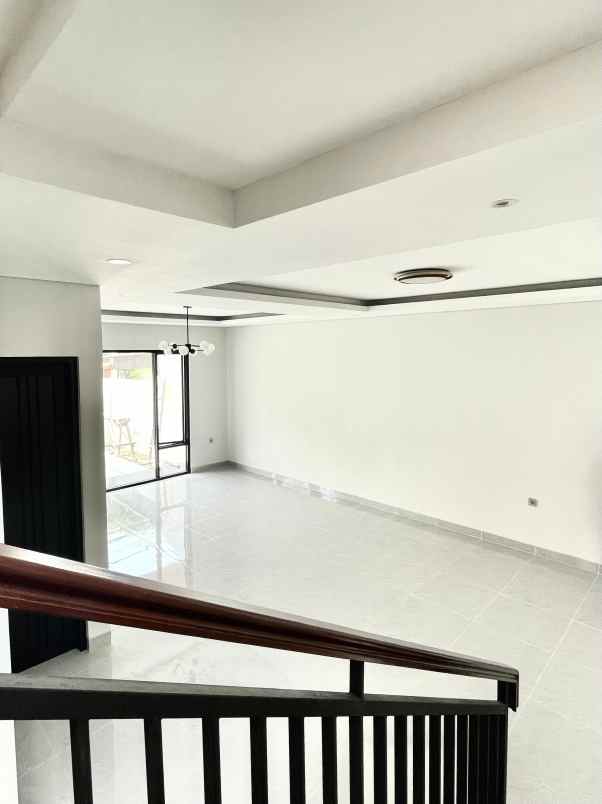 rumah baru siap huni di griyaloka bsd tangsel