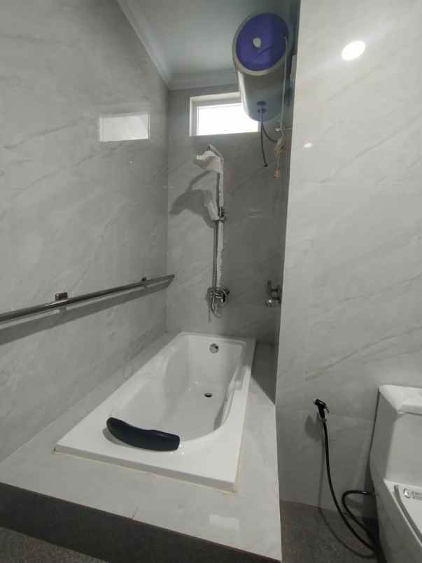 rumah baru siap huni di serpong tangsel