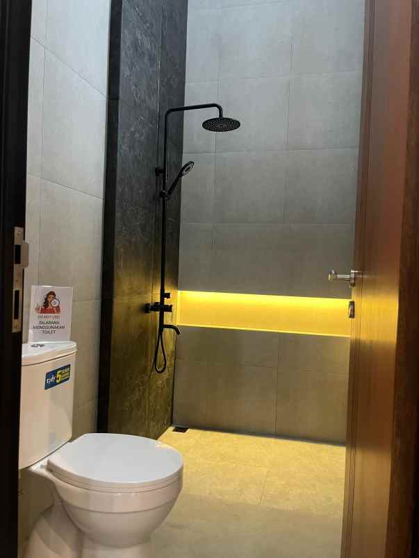 rumah baru siap huni free kitchen set di bandulan