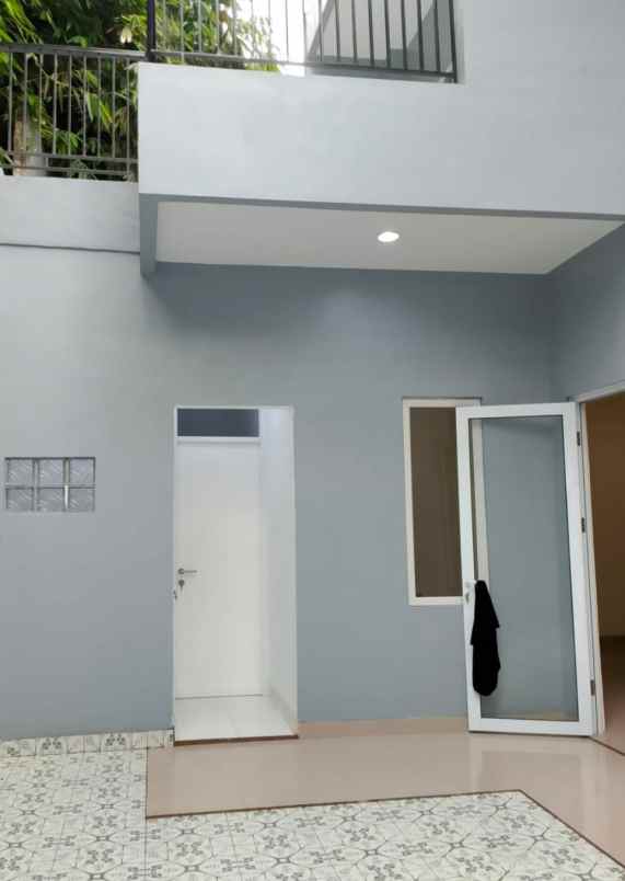 rumah baru siap huni lokasi strategis di griyaloka bsd