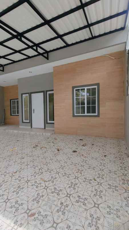 rumah baru siap huni lokasi strategis di griyaloka bsd