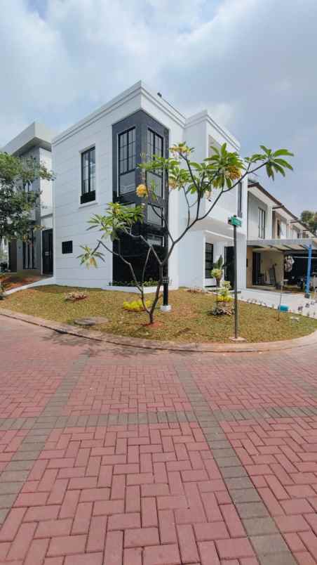 rumah baru siap huni strategis di nusaloka bsd