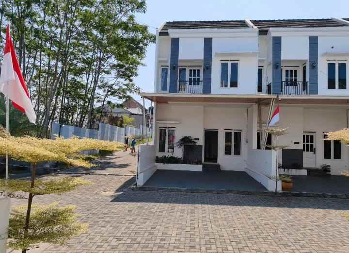 rumah berkonsep villa di bawah 1m