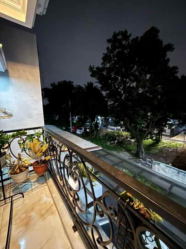 rumah cantik bonus furnished di jagakarsa jaksel