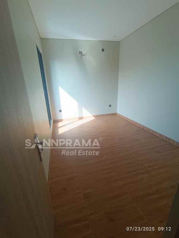 rumah cantik dalam cluster dekat tol limo depok