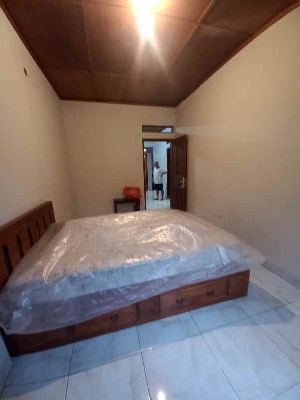 rumah cantik di kav al duren sawit jakarta timur
