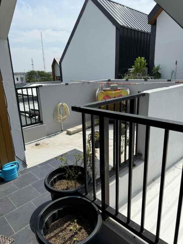 rumah dijual cepat cluster mahakam jakarta garden city