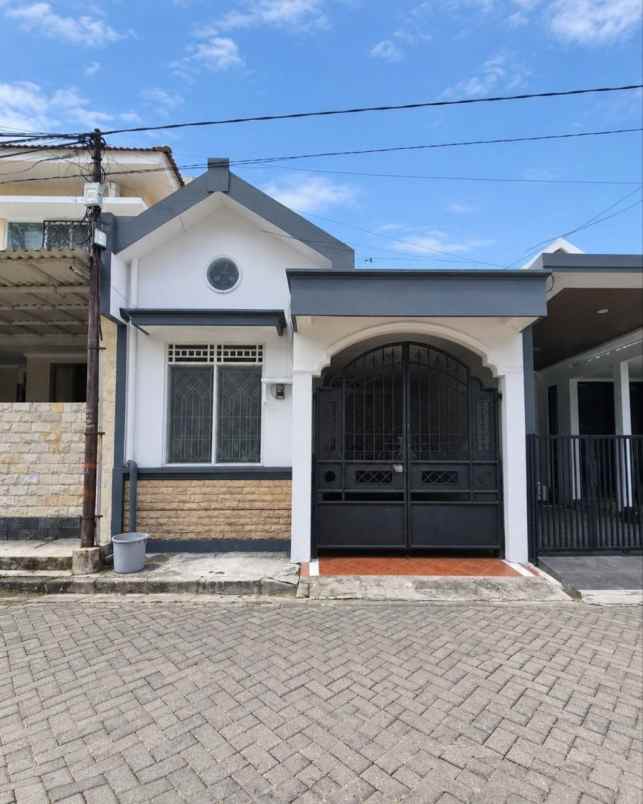 rumah griya asri pakuwon city siap huni kosongan