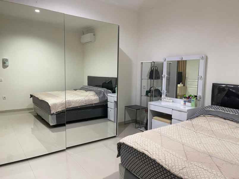 rumah hook full furnished graha padma semarang