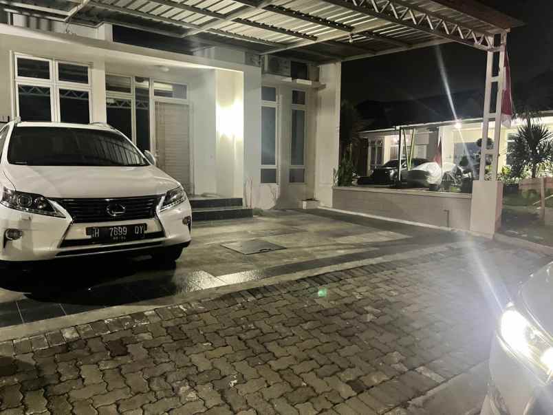 rumah hook full furnished graha padma semarang
