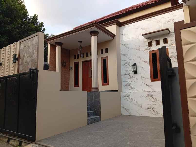 rumah istimewa siap huni shm ready di mangunsari