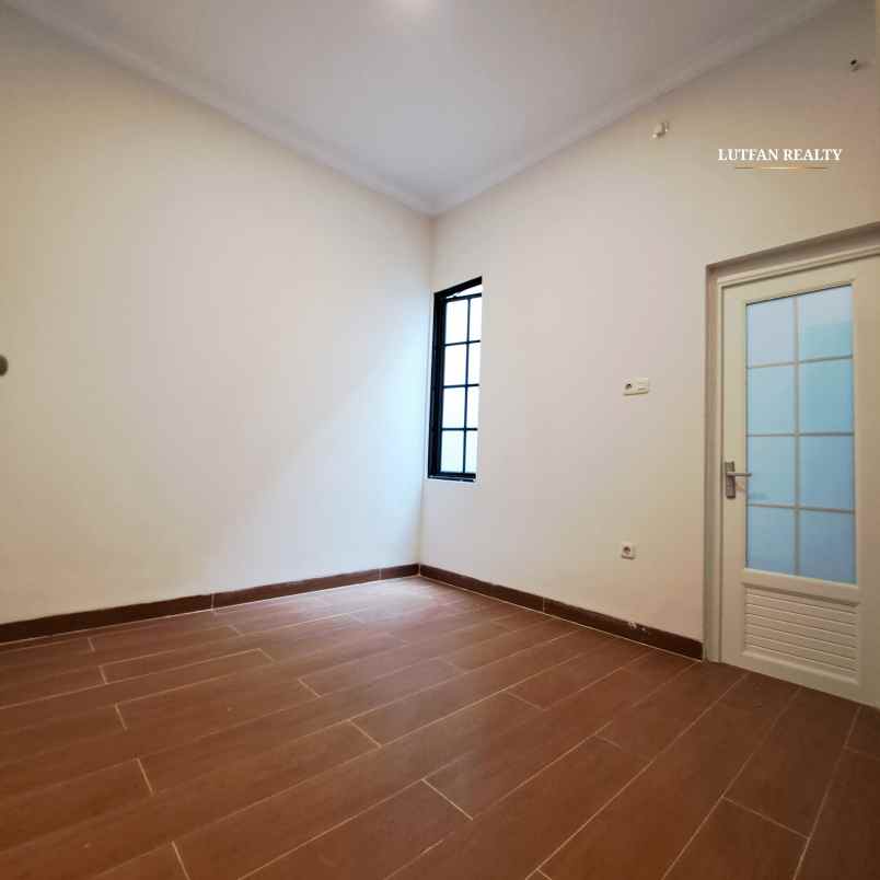 rumah jagakarsa american classic non cluster