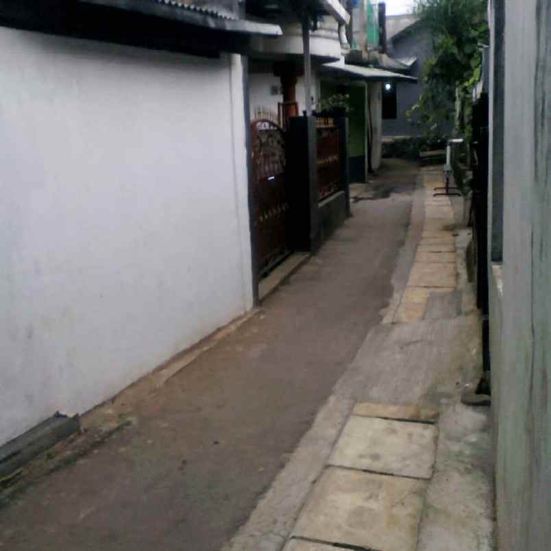 rumah jalan raya bogor km 40